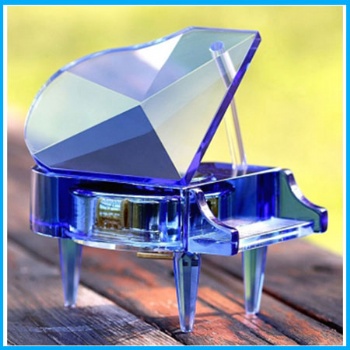  Piano crystal	