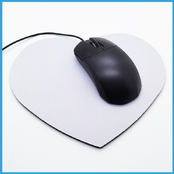  Mouse pad heart shape	
